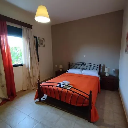 Anthoula's Cozy, Sunny Apartment!! Apartment