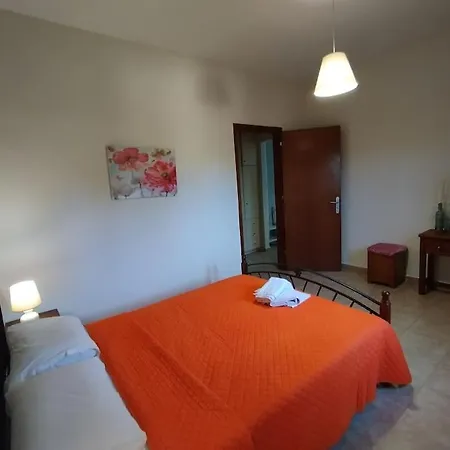 Anthoula's Cozy, Sunny Apartment!! Apartment *