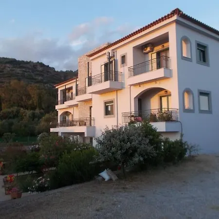 Anthoula's Cozy, Sunny Apartment!! 스투파