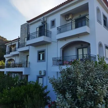 Anthoula's Cozy, Sunny Apartment!! Apartment *
