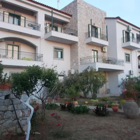 Anthoula's Cozy, Sunny Apartment!! Apartment *