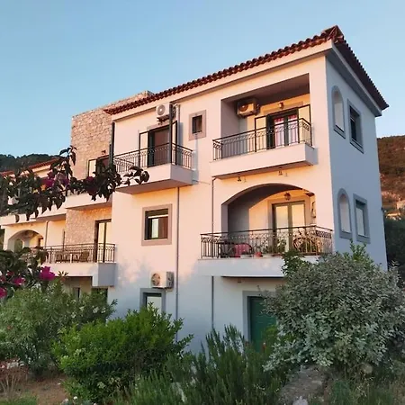 Anthoula's Cozy, Sunny Apartment!! 아파트 스투파