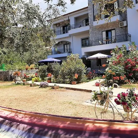 Anthoula's Cozy, Sunny Apartment!! 아파트 스투파